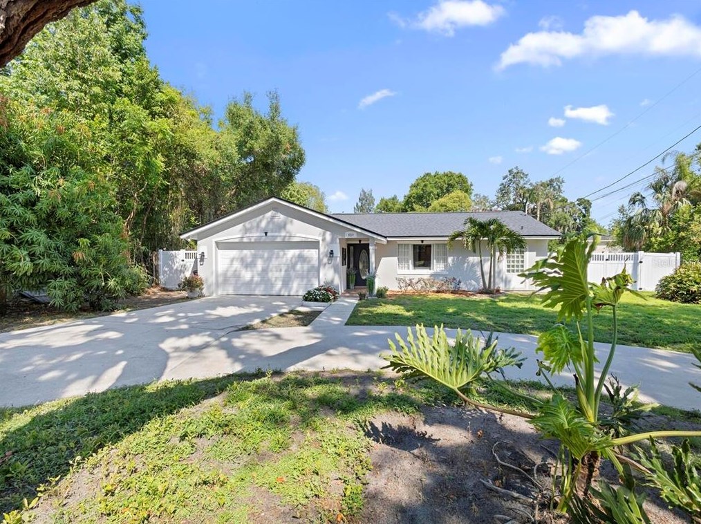 5311 Jessamine Ln, Orlando, FL 32839-2055