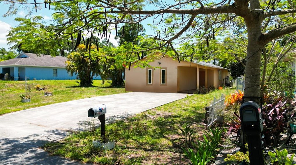 4911 3rd St W, Lehigh Acres, FL 33971