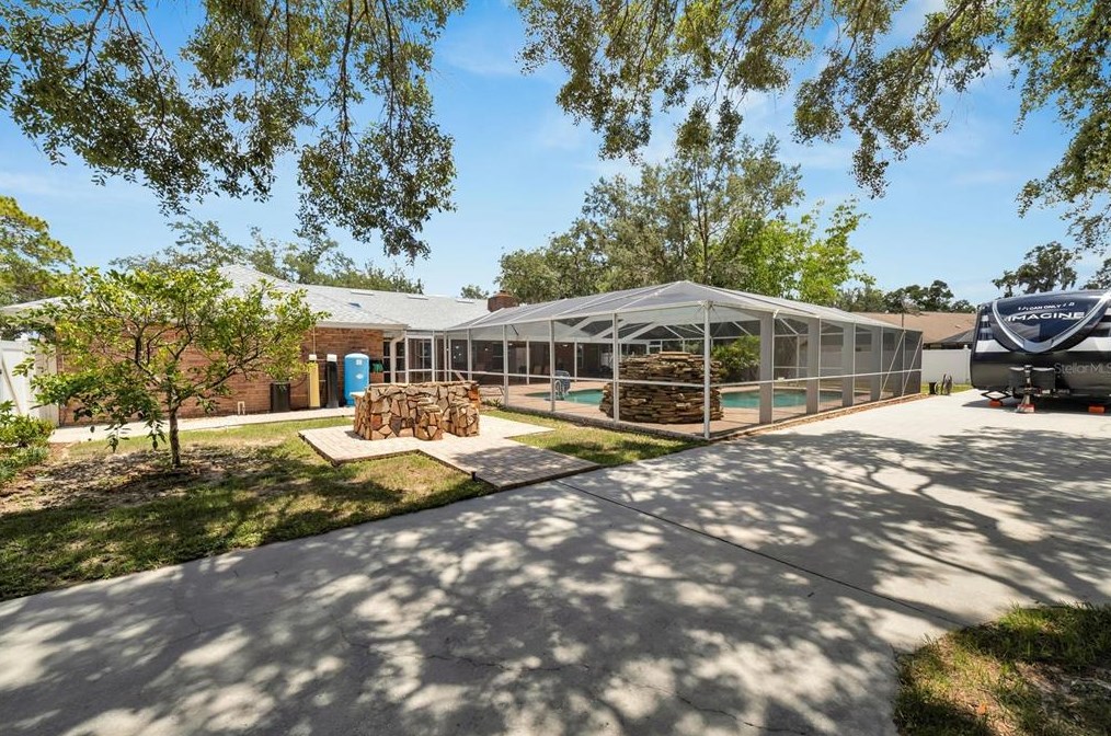 11301 Donneymoor Dr, Riverview FL  33569-9118 exterior