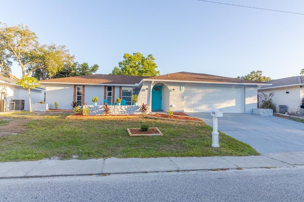 7246 Stone Rd, Port Richey, FL 34668-5750