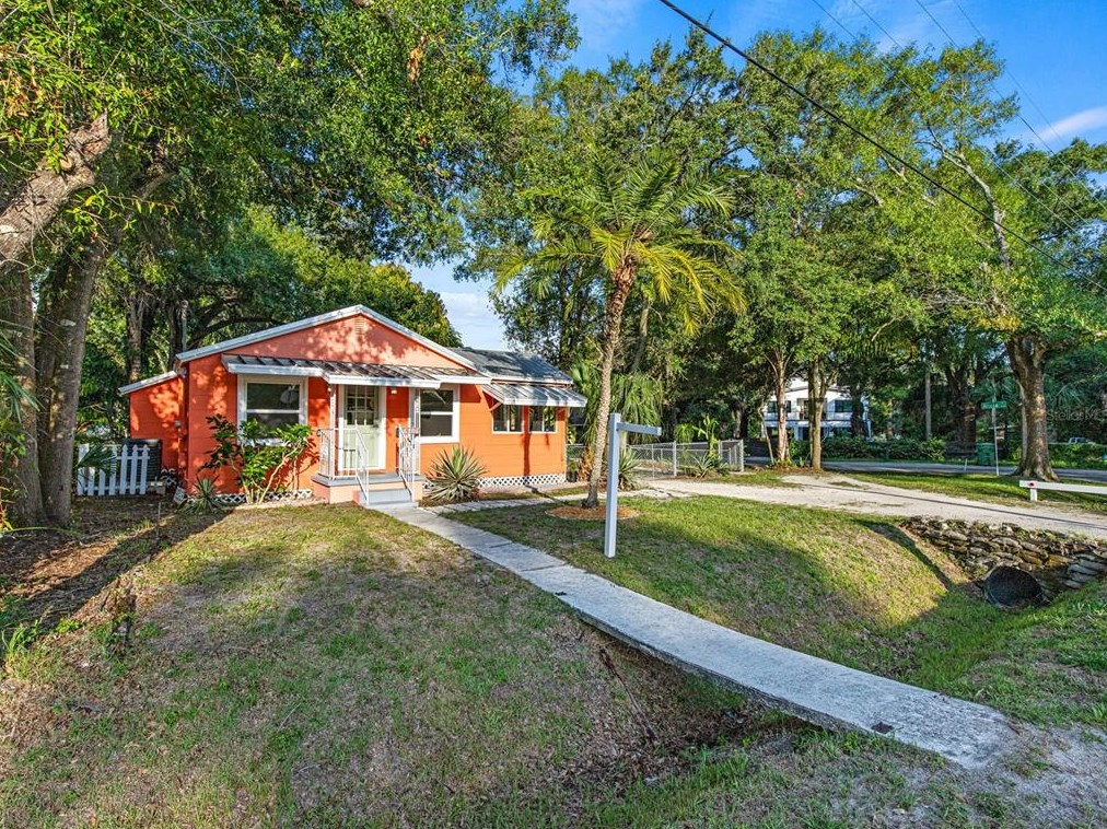 6701 Boulevard, Tampa FL  33604-5910 exterior