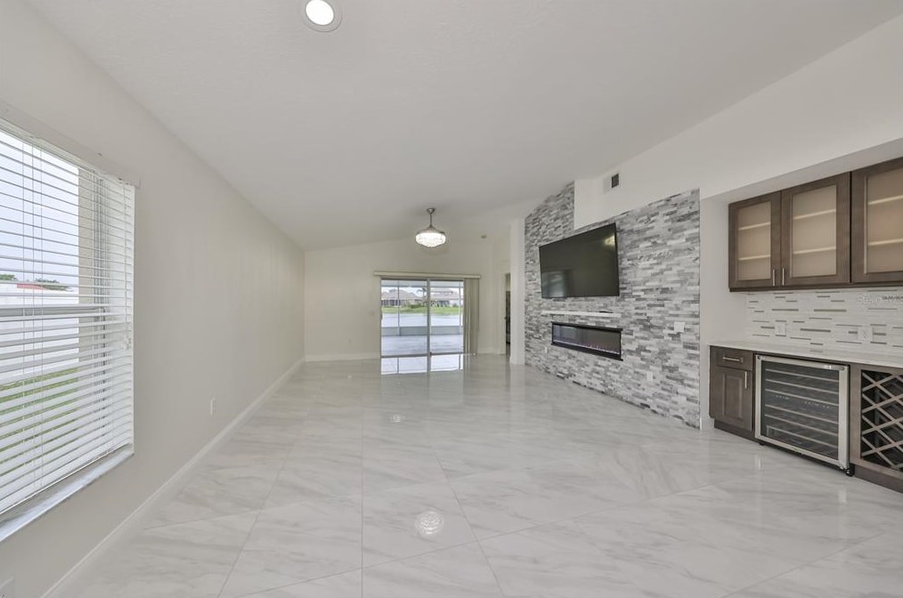 7120 Humber Cir, Zephyrhills FL exterior