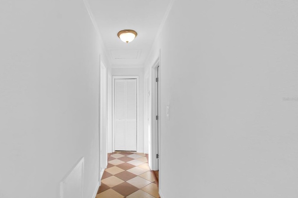 3215 Deerfield Dr, Tampa FL 33619-6526 exterior