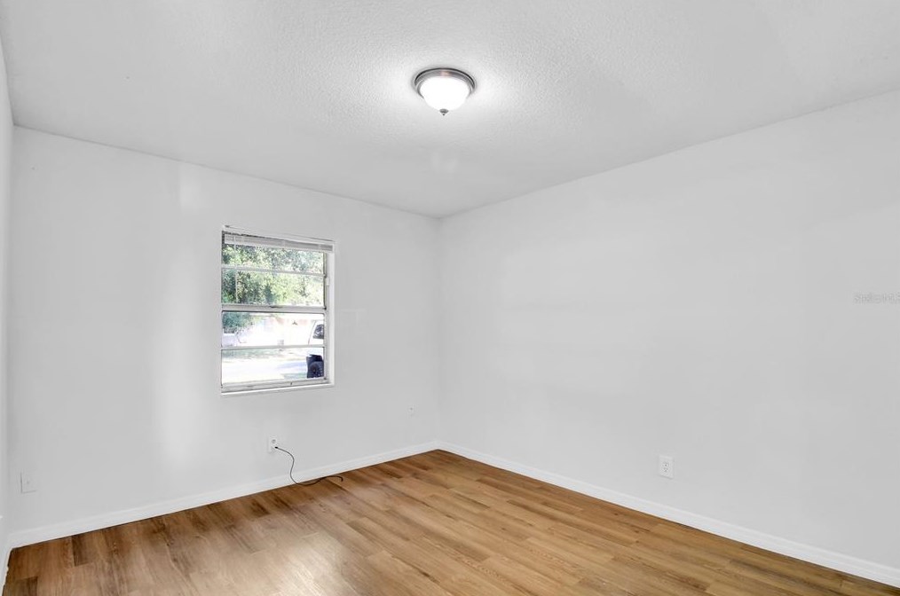 3215 Deerfield Dr, Tampa FL 33619-6526 exterior