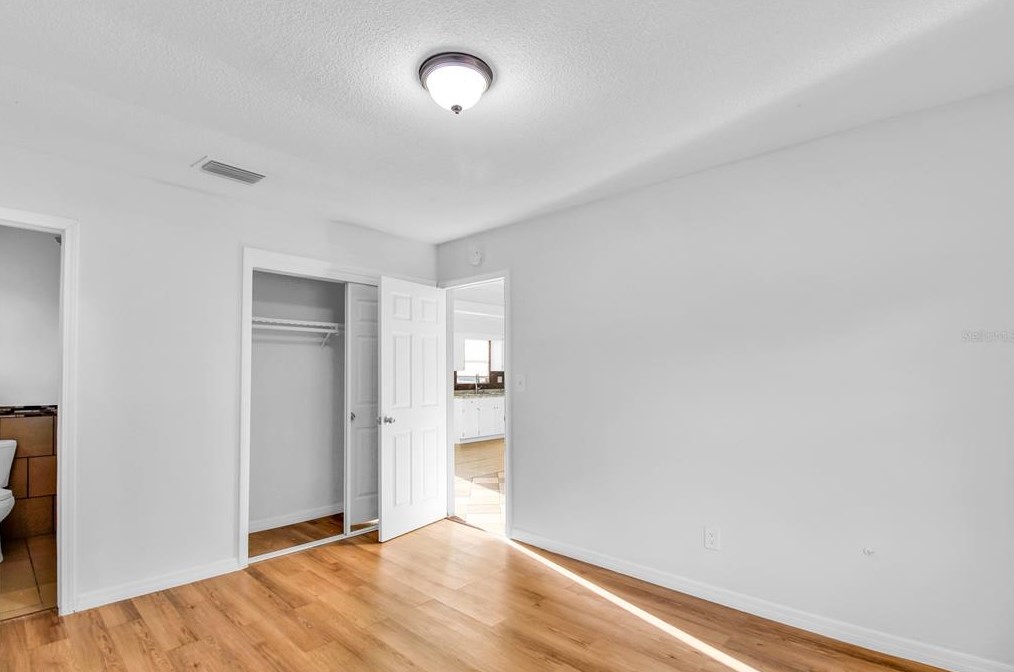 3215 Deerfield Dr, Tampa FL 33619-6526 exterior