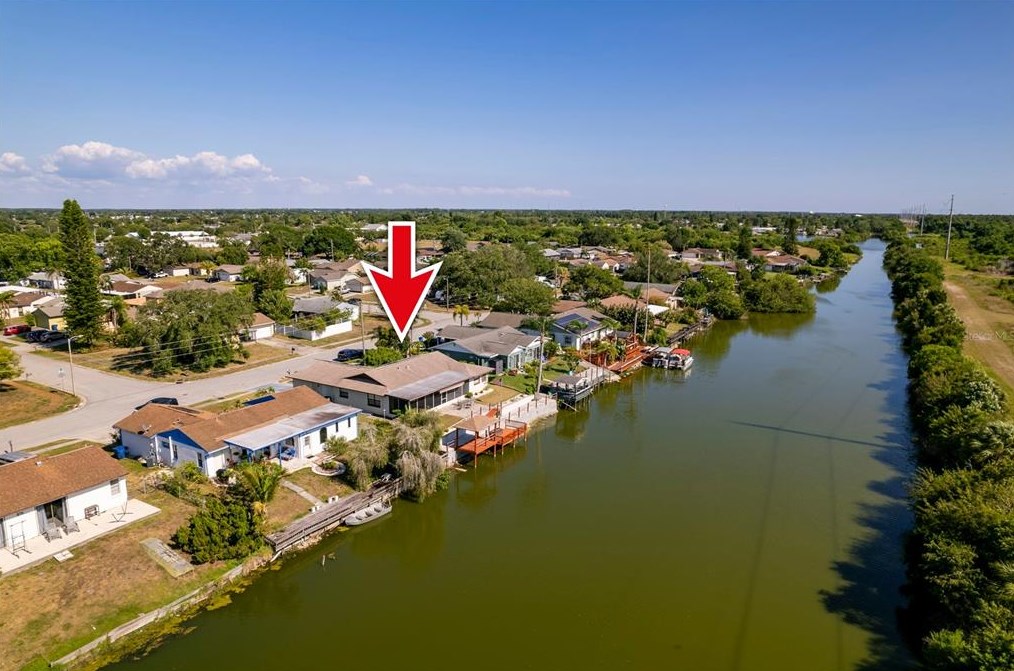 2543 San Luis Rd, Tarpon Springs, FL 34691-3113