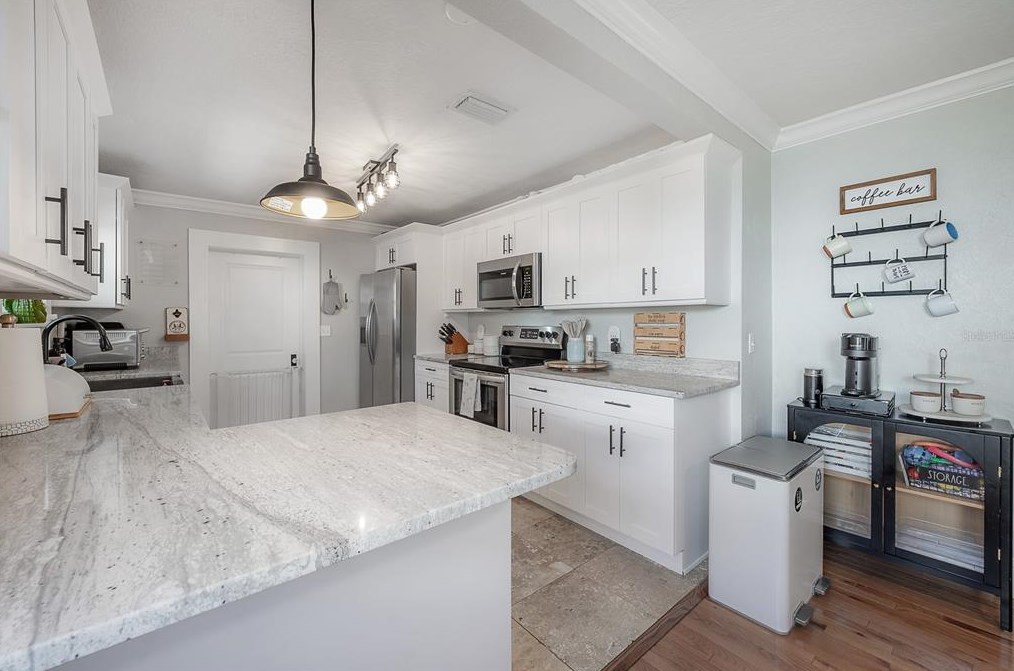 304 Minnehaha St, Tampa FL 33604-5737 exterior