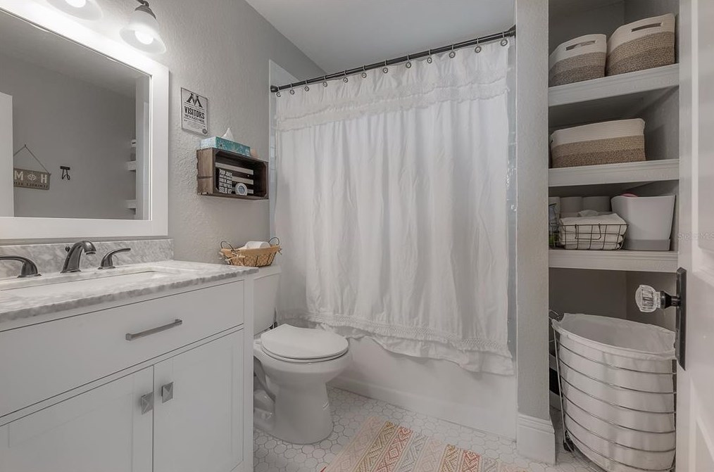 304 Minnehaha St, Tampa FL 33604-5737 exterior