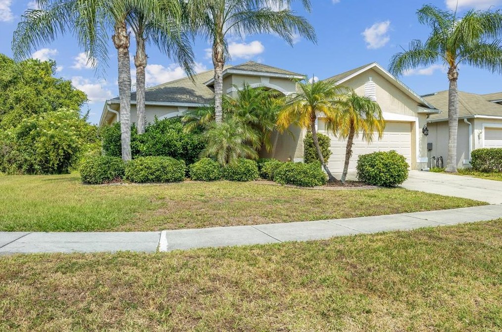 4145 Edenrock Pl, Zephyrhills, FL 33543