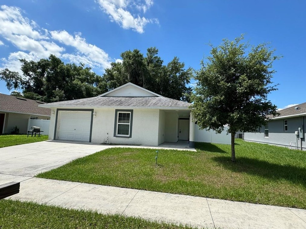 15420 Callista Ln, Dade City, FL 33523