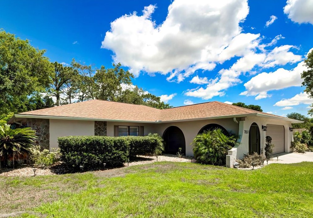 7851 Floral Dr, Brooksville, FL 34607