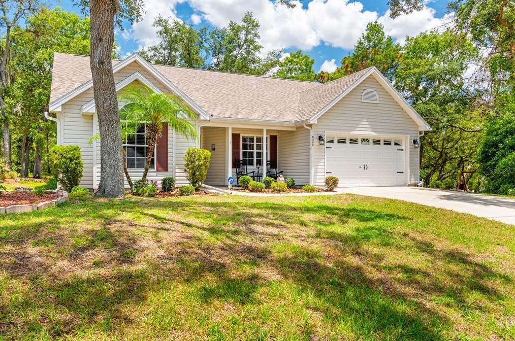 6352 India Dr, Brooksville, FL 34608-1230