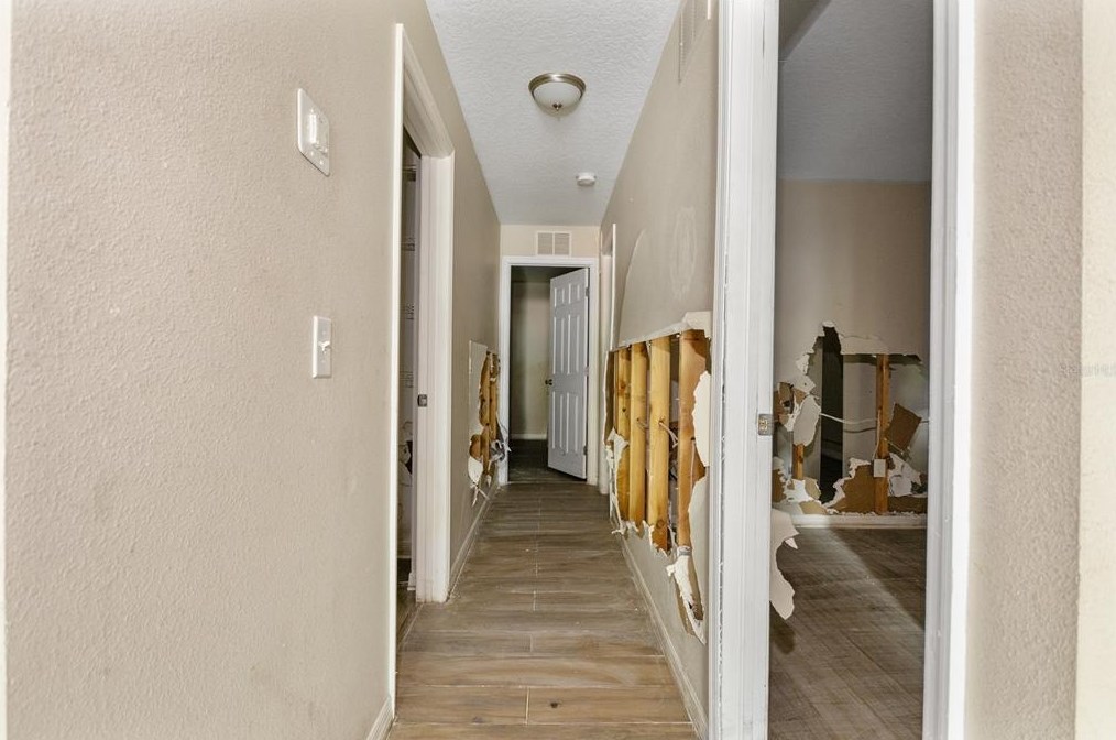 10017 11 St, Tampa FL 33604-7834 exterior