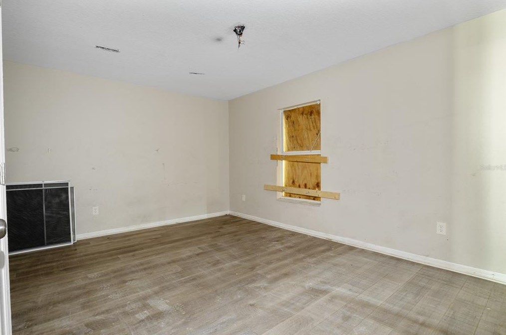 10017 11 St, Tampa FL 33604-7834 exterior