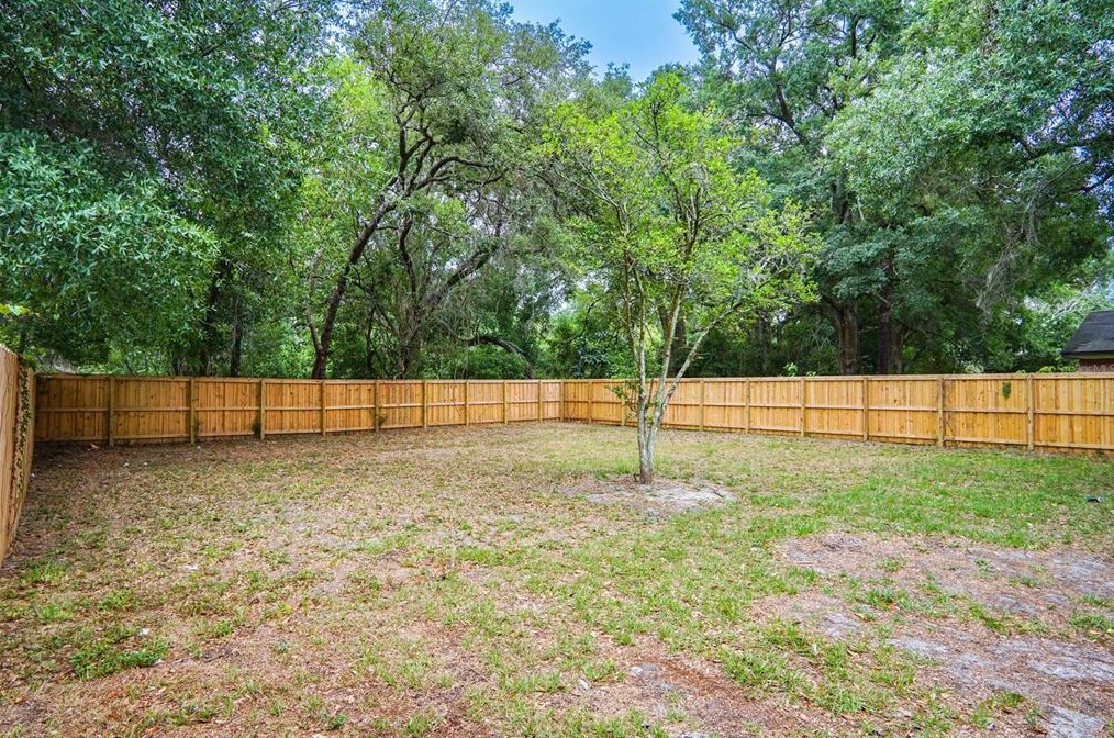 10017 11 St, Tampa FL 33604-7834 exterior