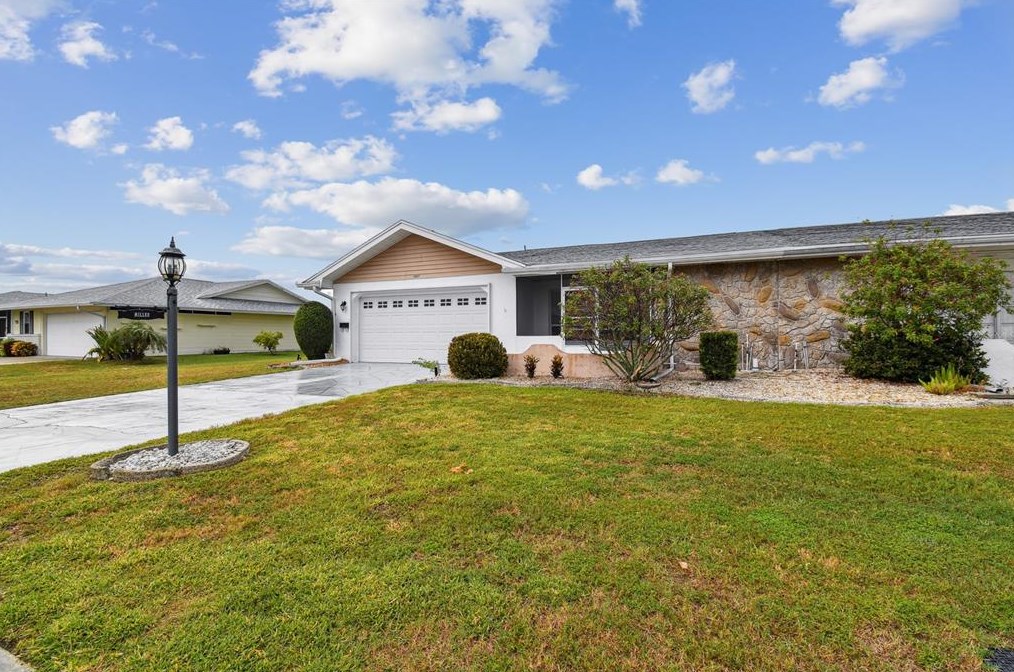 1507 Dedham Dr, Ruskin, FL 33573-5342