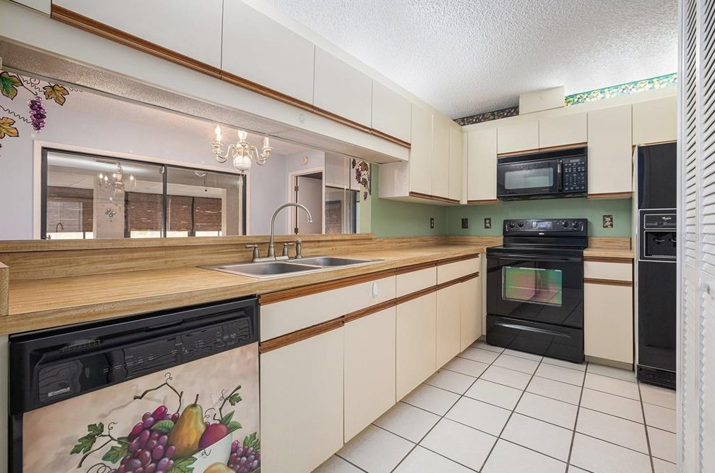 2810 74, Bradenton FL  34209-5330 exterior