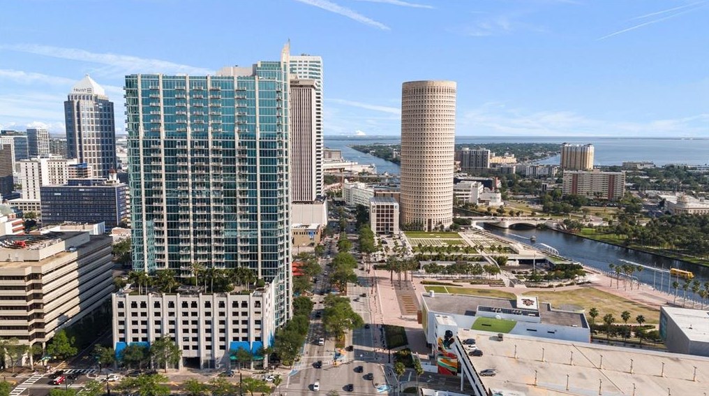 777 Ashley Dr, Tampa FL  33602-4356 exterior