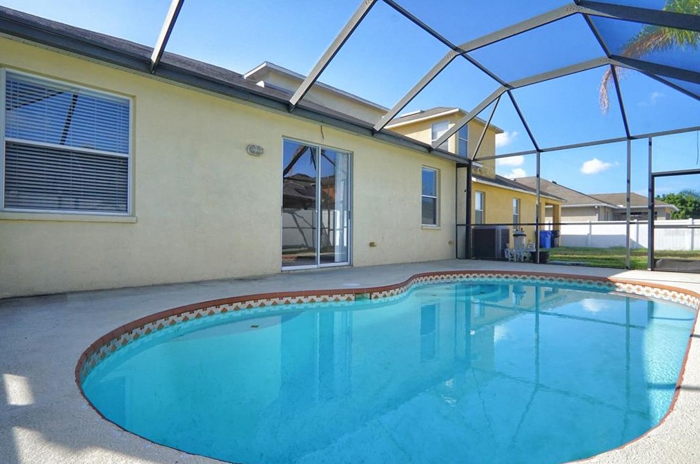 11420 Village Brook Dr, Riverview, FL 33579