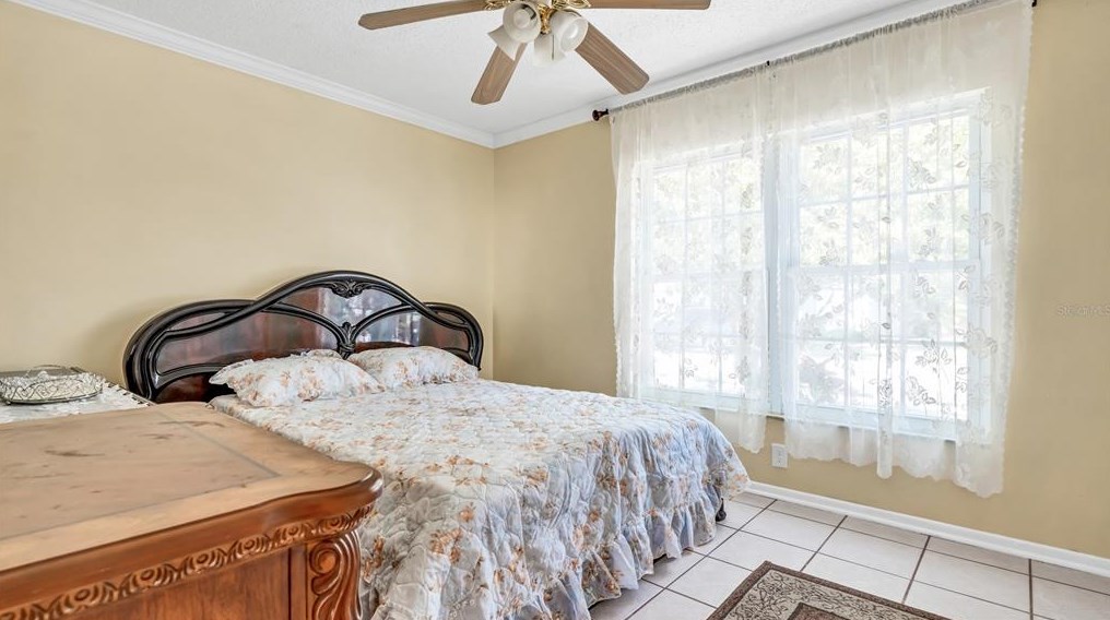 5918 Taywood Dr, Tampa FL 33624-7023 exterior