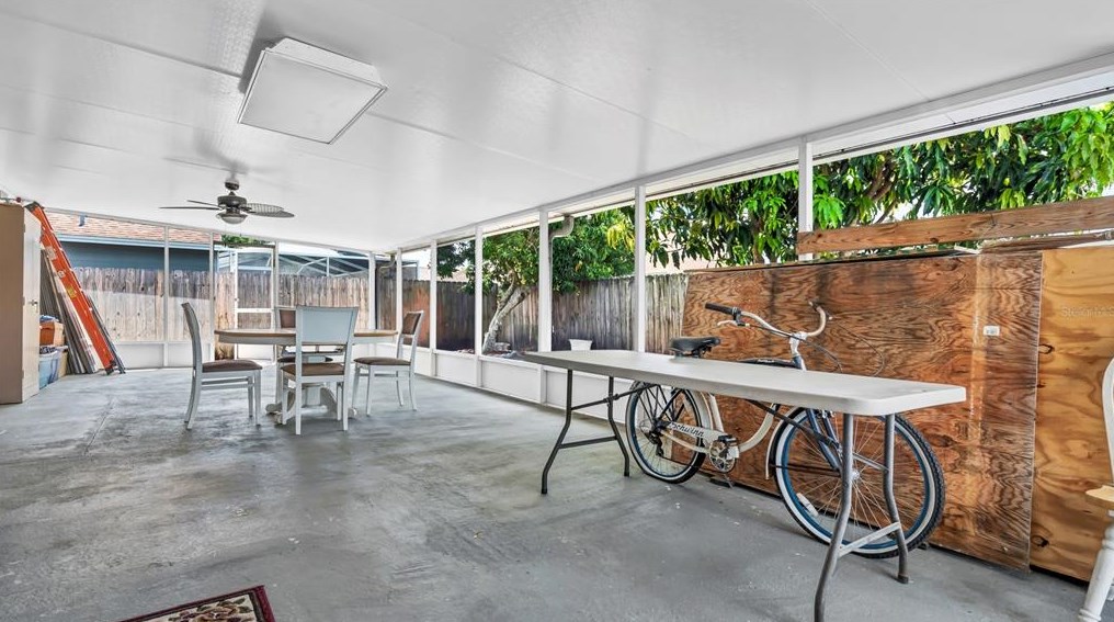 5918 Taywood Dr, Tampa FL 33624-7023 exterior