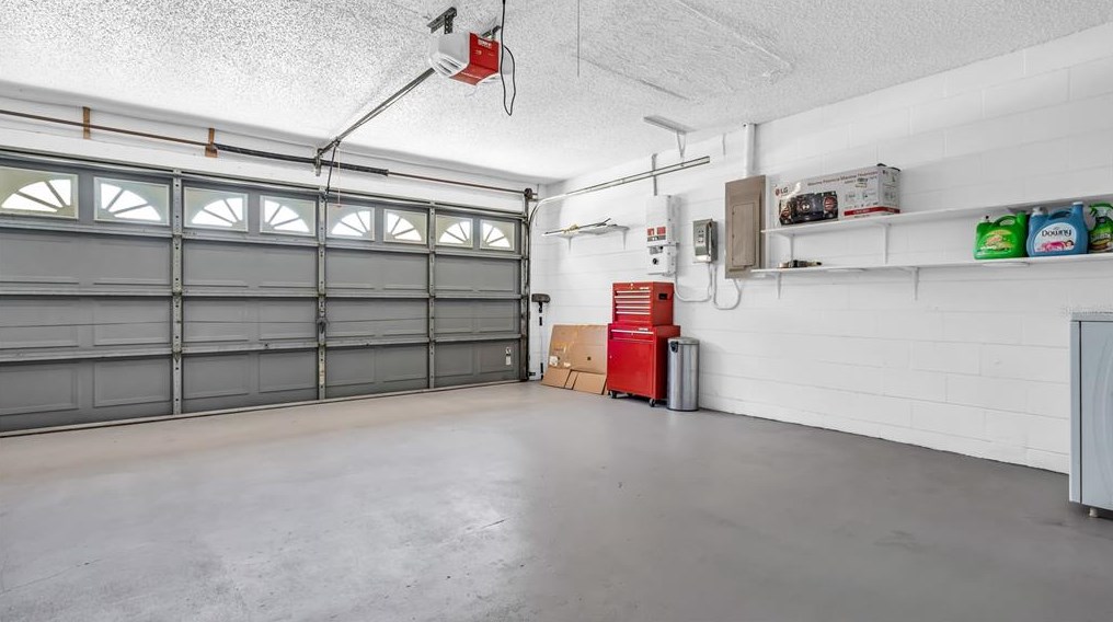 5918 Taywood Dr, Tampa FL 33624-7023 exterior