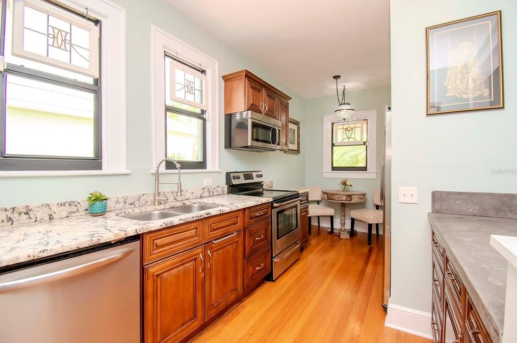 3713 Cleveland St, Tampa FL 33609-2713 exterior