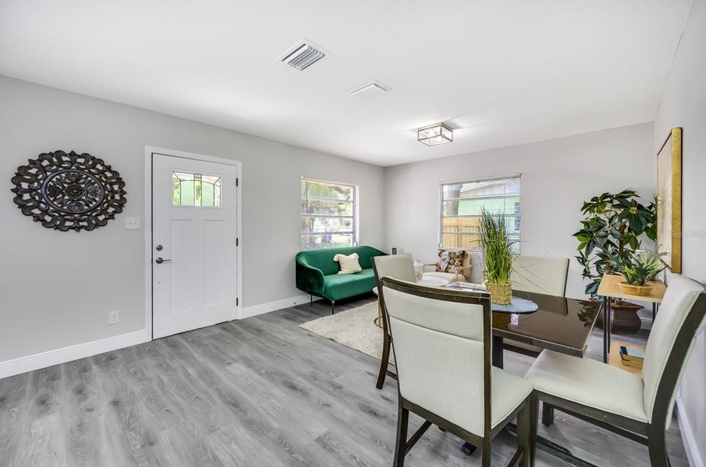 10410 22 St, Tampa FL 33612-6012 exterior