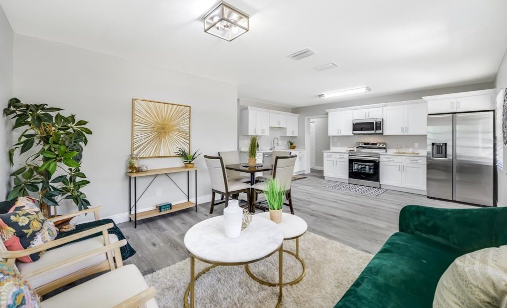 10410 22 St, Tampa FL 33612-6012 exterior