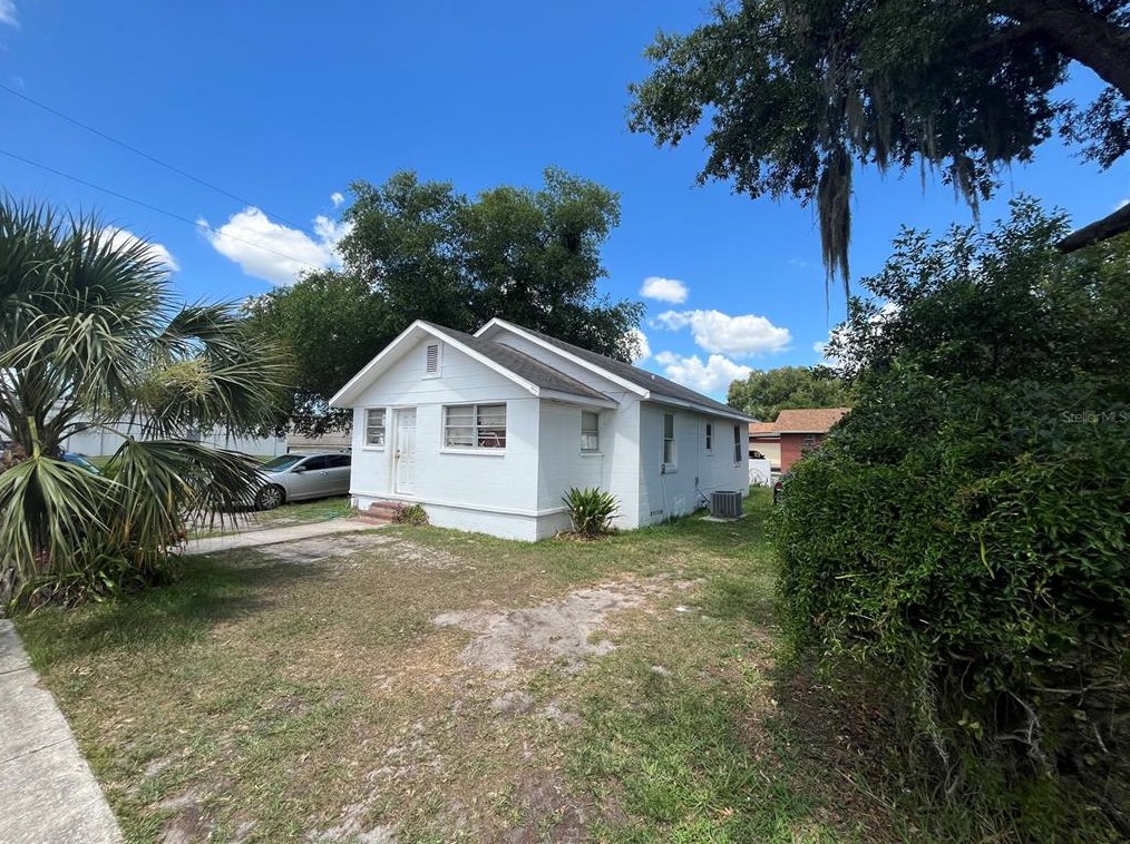 921 Lincoln Ave, Lakeland, FL 33815-1331
