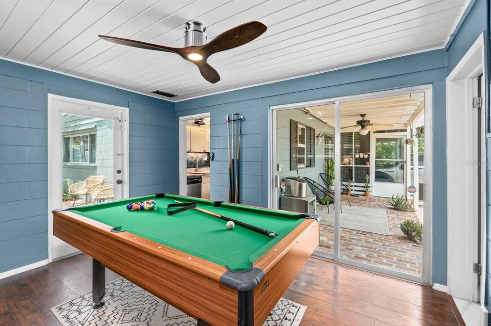 416 Berwick Ave, Tampa FL 33617-7810 exterior