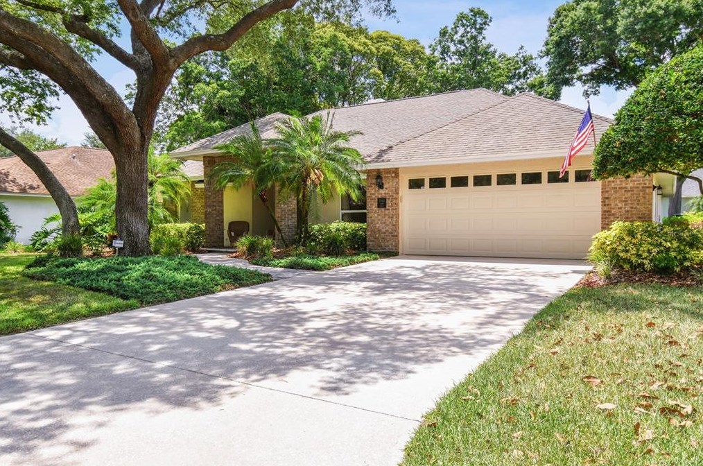2803 Aston Ave, Plant City, FL 33566-9571