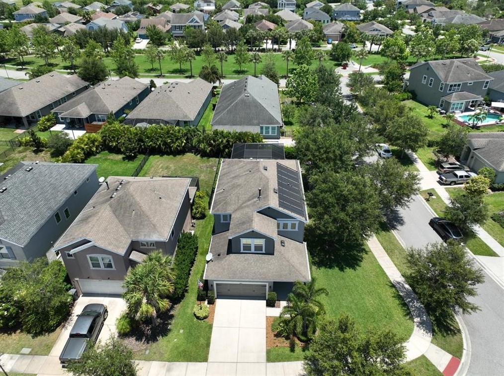 6903 Old Benton Dr, Ruskin FL  33572-1765 exterior