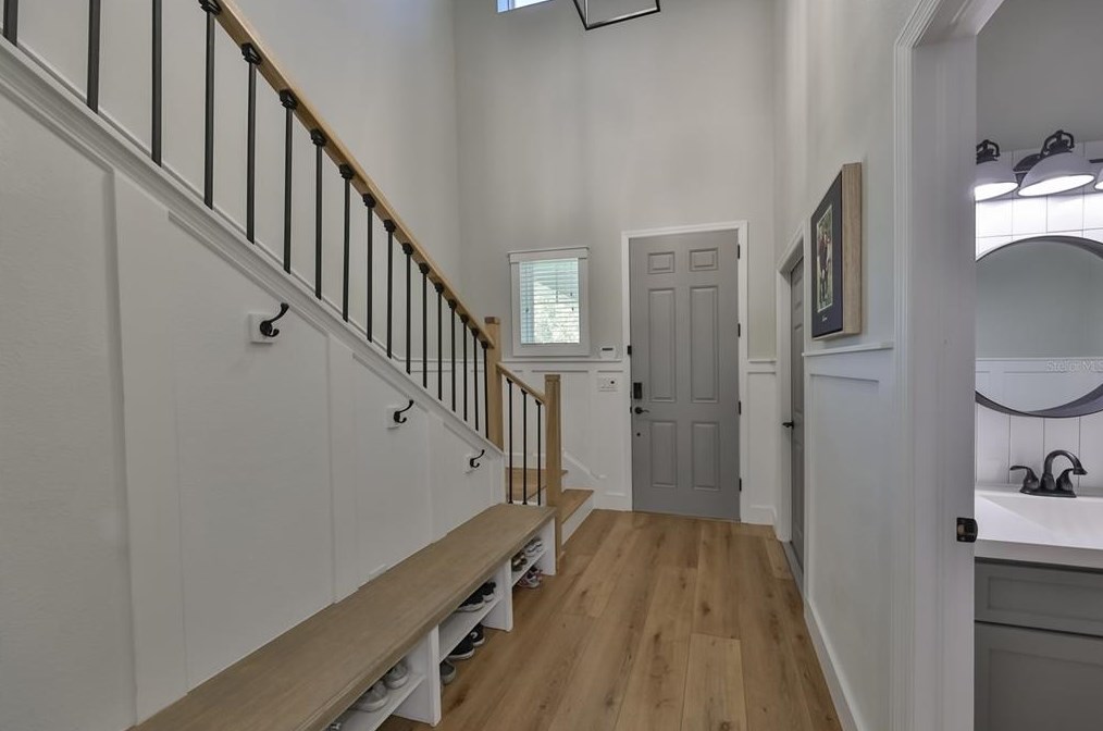 6903 Old Benton Dr, Ruskin FL  33572-1765 exterior