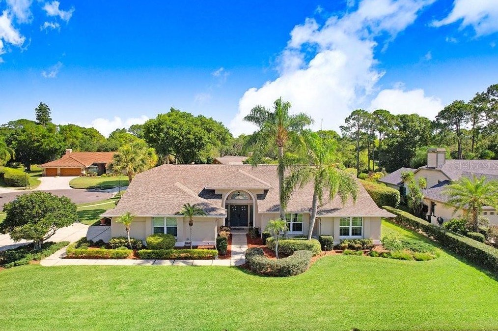 6211 Iroquois Ct, Odessa, FL 33556-3325
