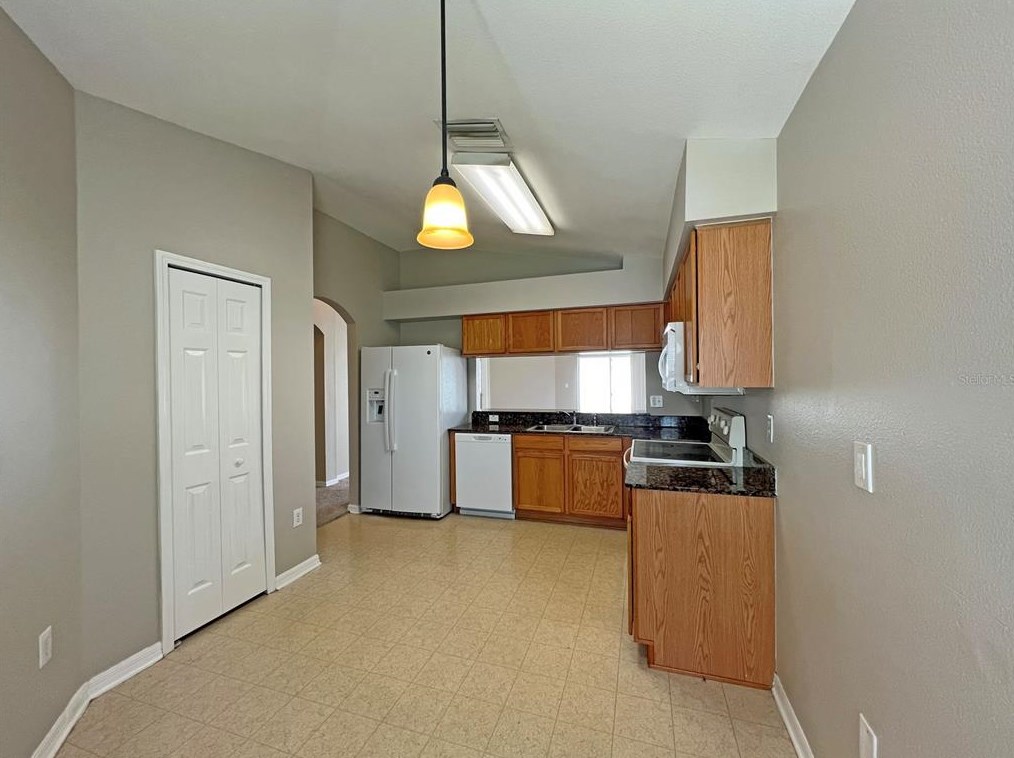 11812 Lynmoor Dr, Riverview, FL 33579-7034