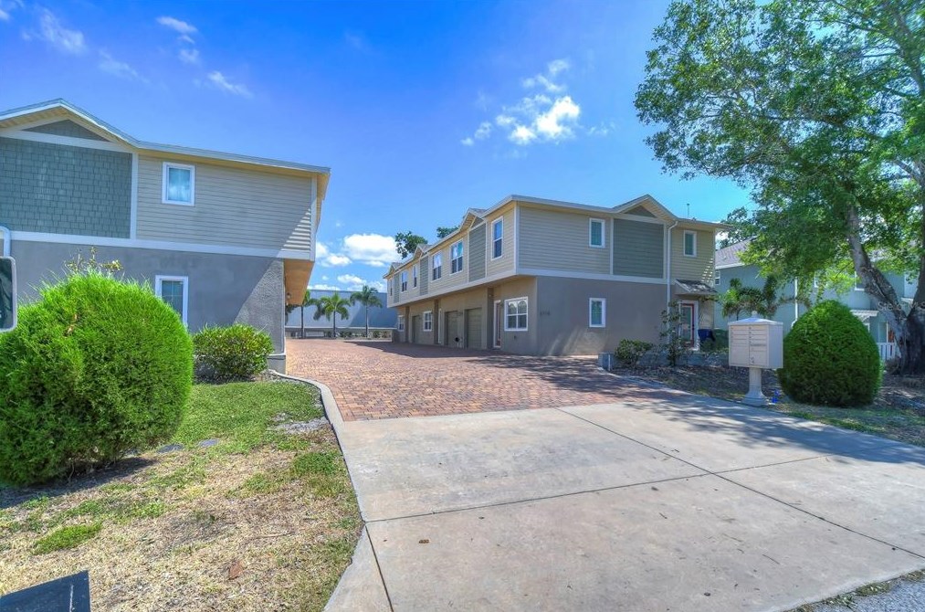 3715 Bay Ave, Tampa, FL 33611