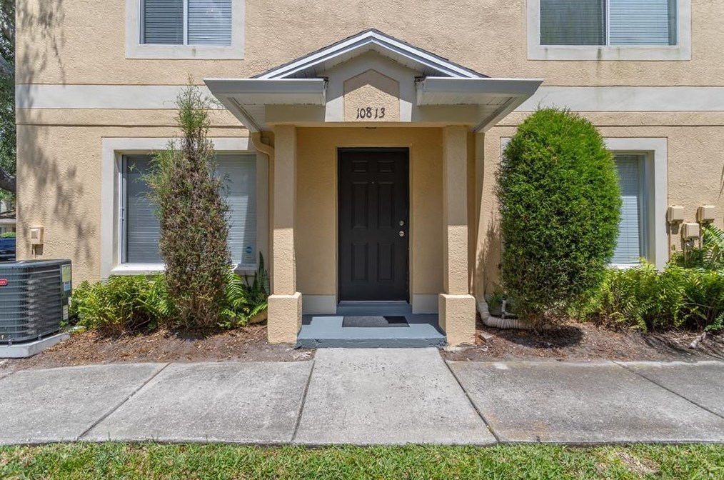 10813 Brickside Ct, Riverview, FL 33579-4056
