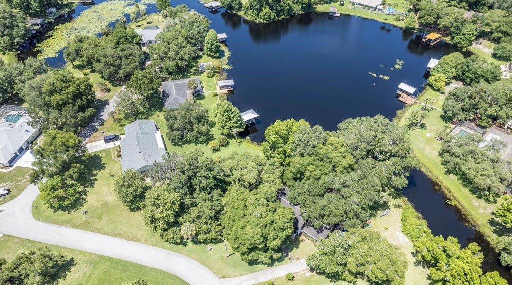 2830 S Davis Lake Dr, Inverness, FL 34450