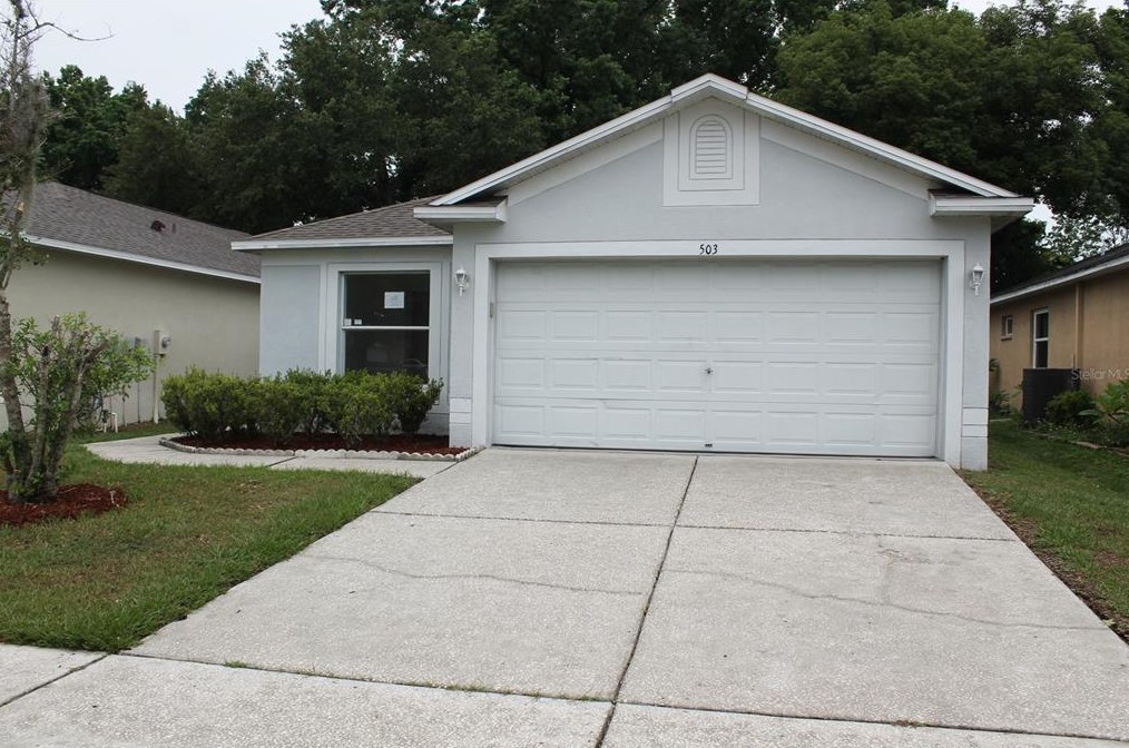 503 Scarlet Maple Ct, Plant City, FL 33563-8534