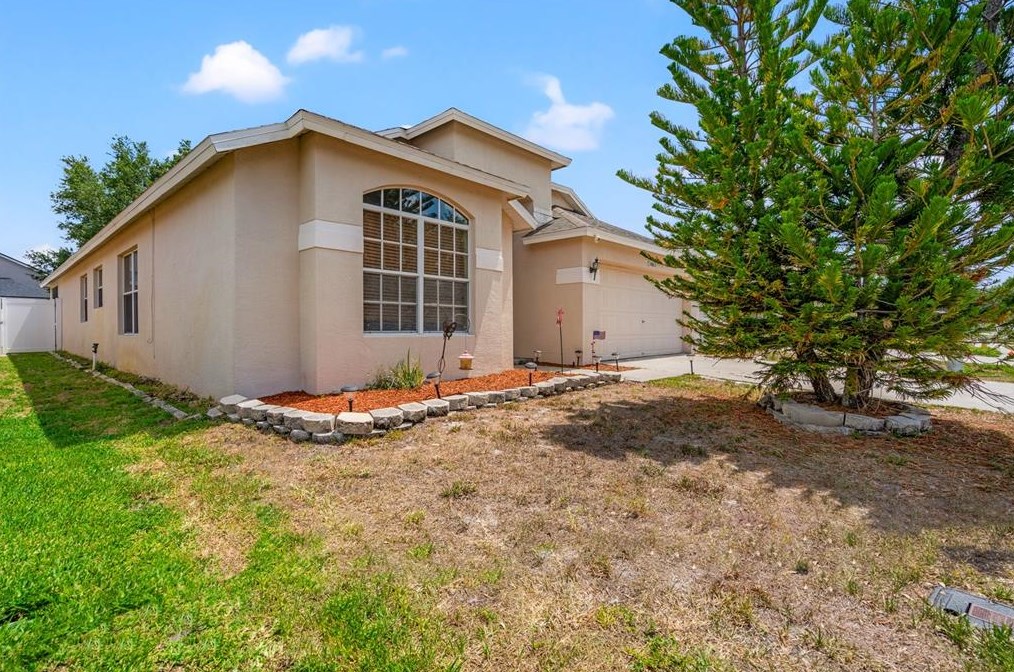 24811 Portofino Dr, Lutz, FL 33559-7406