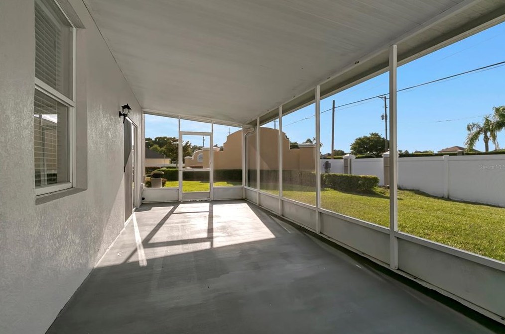 3128 Azalea Blossom Dr, Plant City FL  33567-2105 exterior