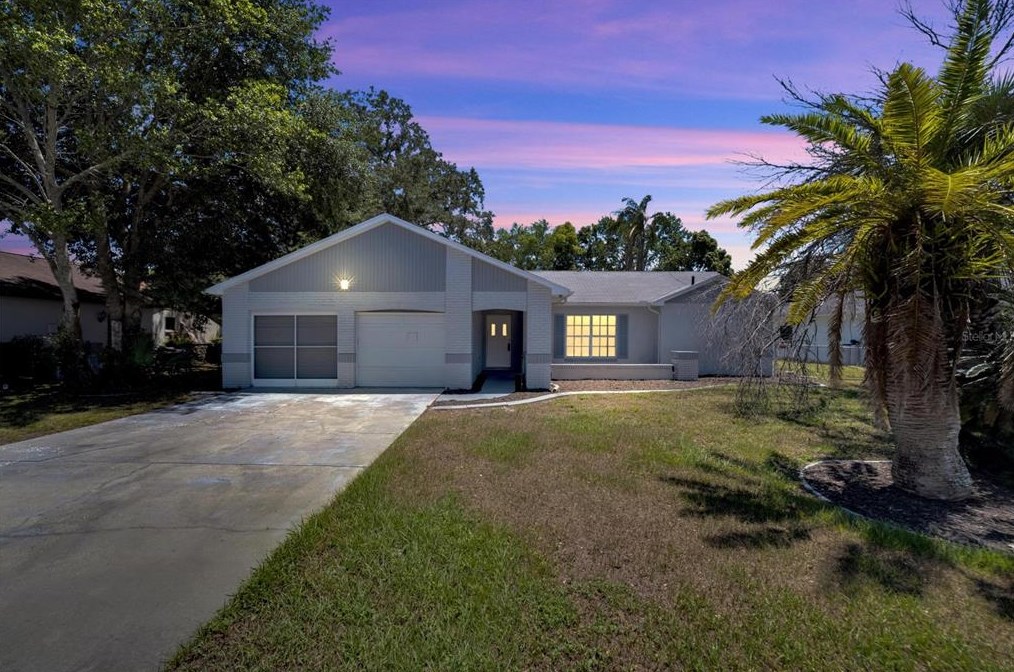 8396 Camphor Dr, Brooksville, FL 34606-6831