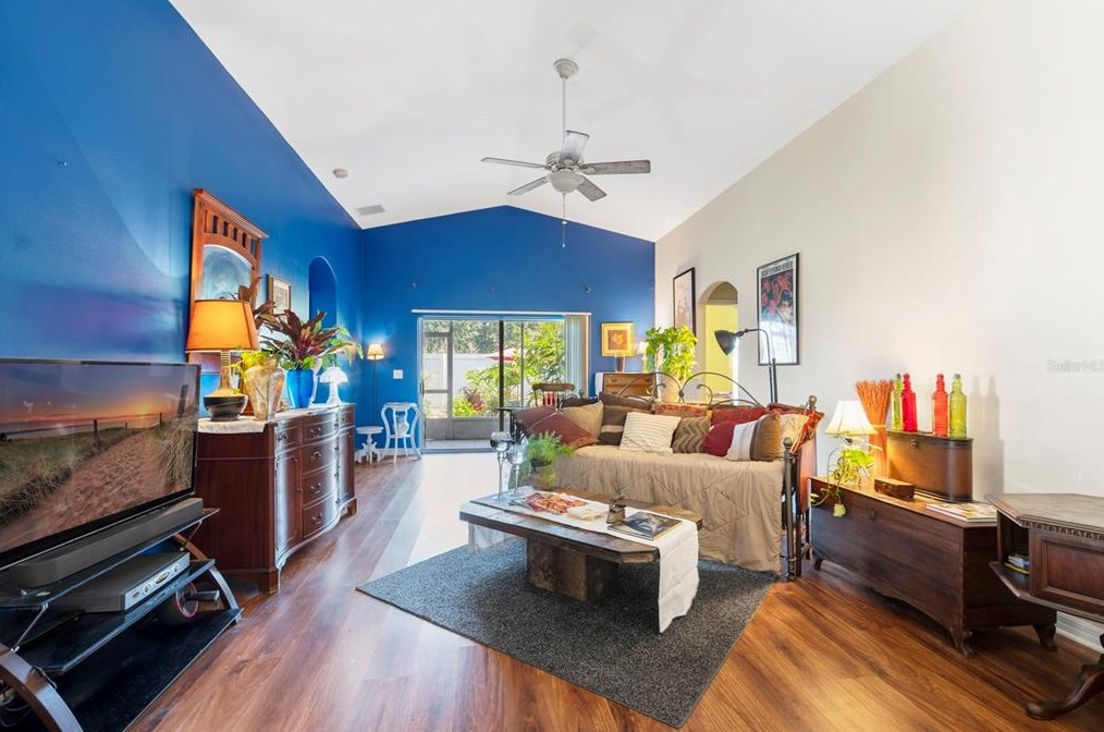 10632 Shady Preserve Dr, Riverview FL  33579-9310 exterior