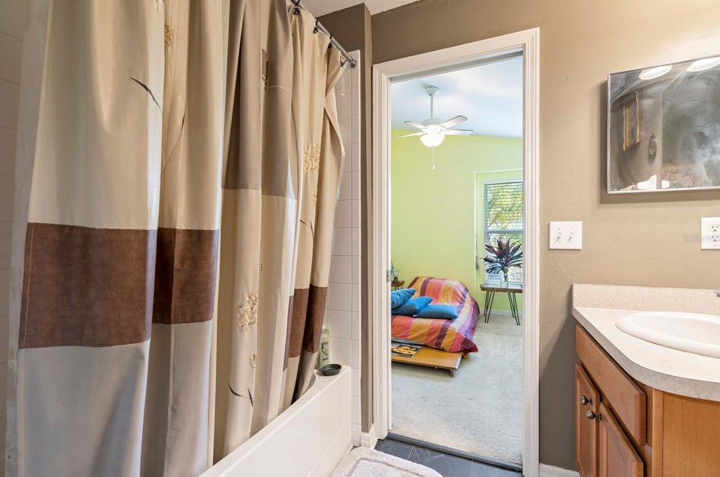 10632 Shady Preserve Dr, Riverview FL  33579-9310 exterior