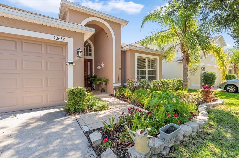 10632 Shady Preserve Dr, Riverview FL  33579-9310 exterior