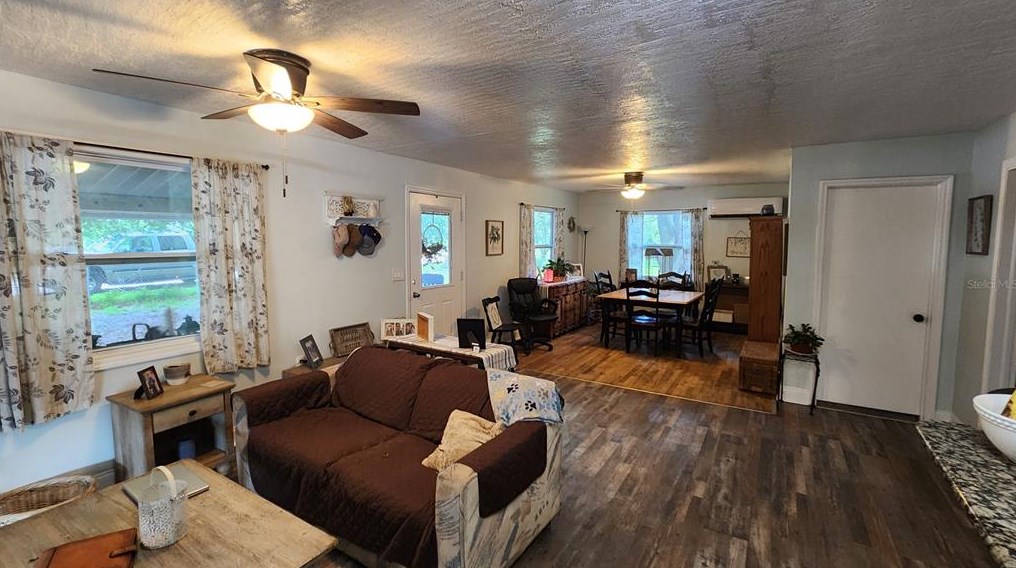 14834 Mitchell St, Dade City FL  33523-2237 exterior