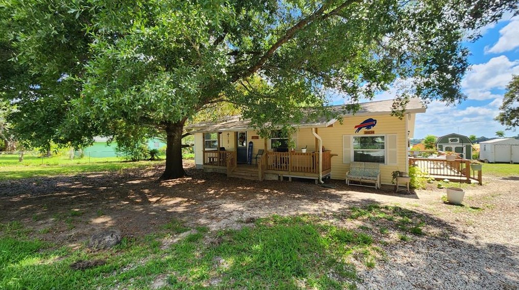 14834 Mitchell St, Dade City FL  33523-2237 exterior