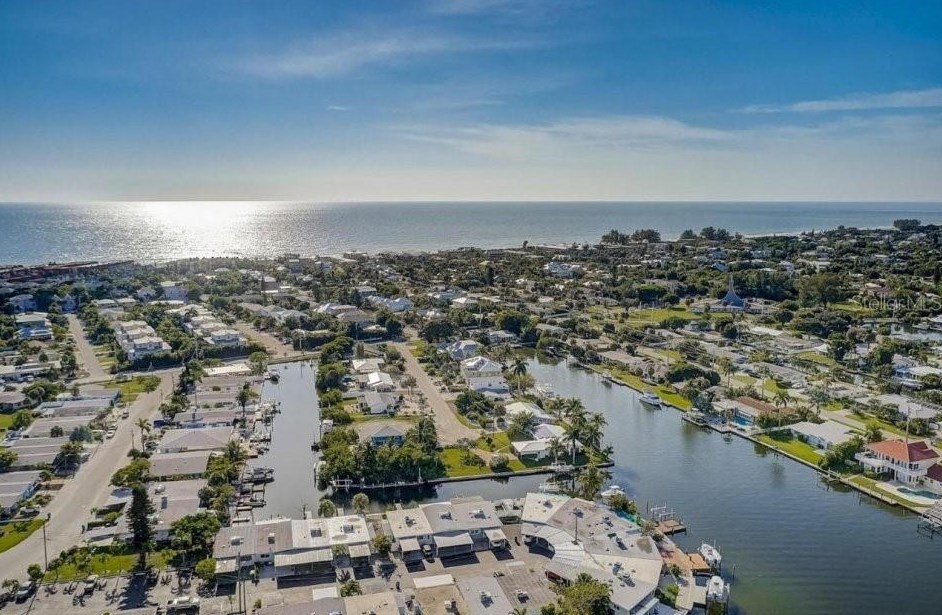 26 Seaside Ct #26, Holmes Beach, FL 34217