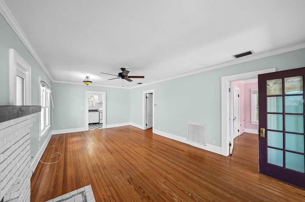 2326 2nd Ave, Saint Petersburg FL  33712-1112 exterior